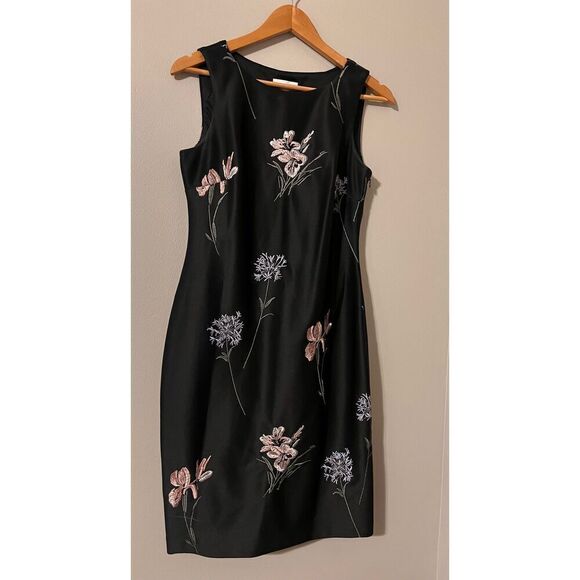 Calvin Klein Women's 4 High Neck Sleeveless Sheath Dress Black Embroidered Flora - Picture 4 of 10